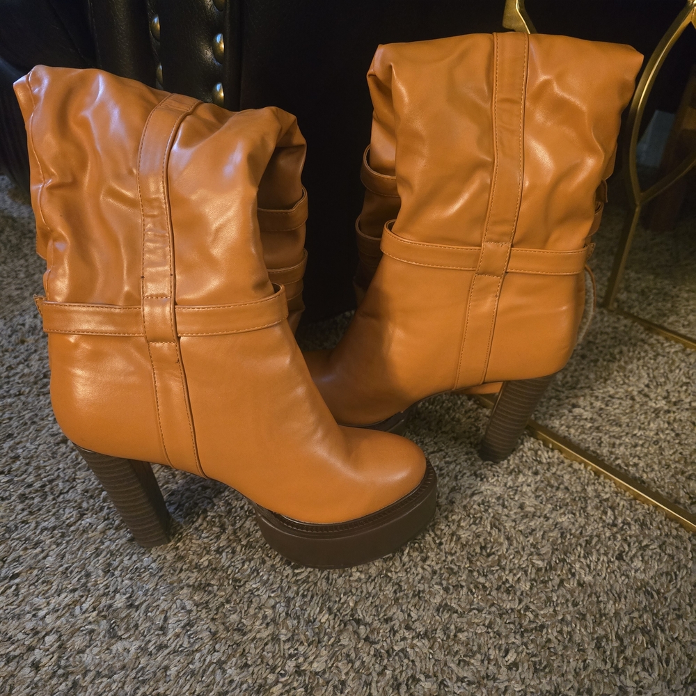 Stylish Tan Leather Like Women's Boots